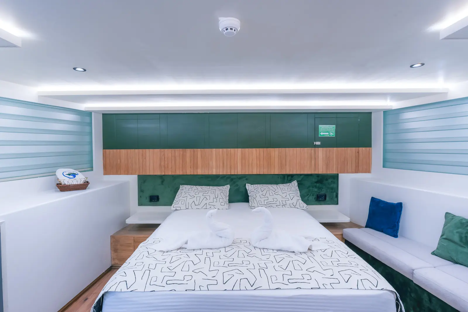 High Wave private suite